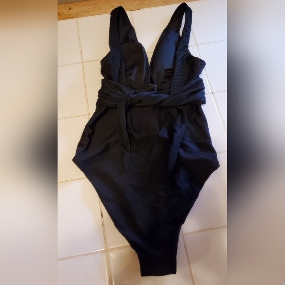 Chelsea28 Black Halter One-Piece Swimsuit Size S – Chic Bathing Suit NWOT - Picture 15 of 15